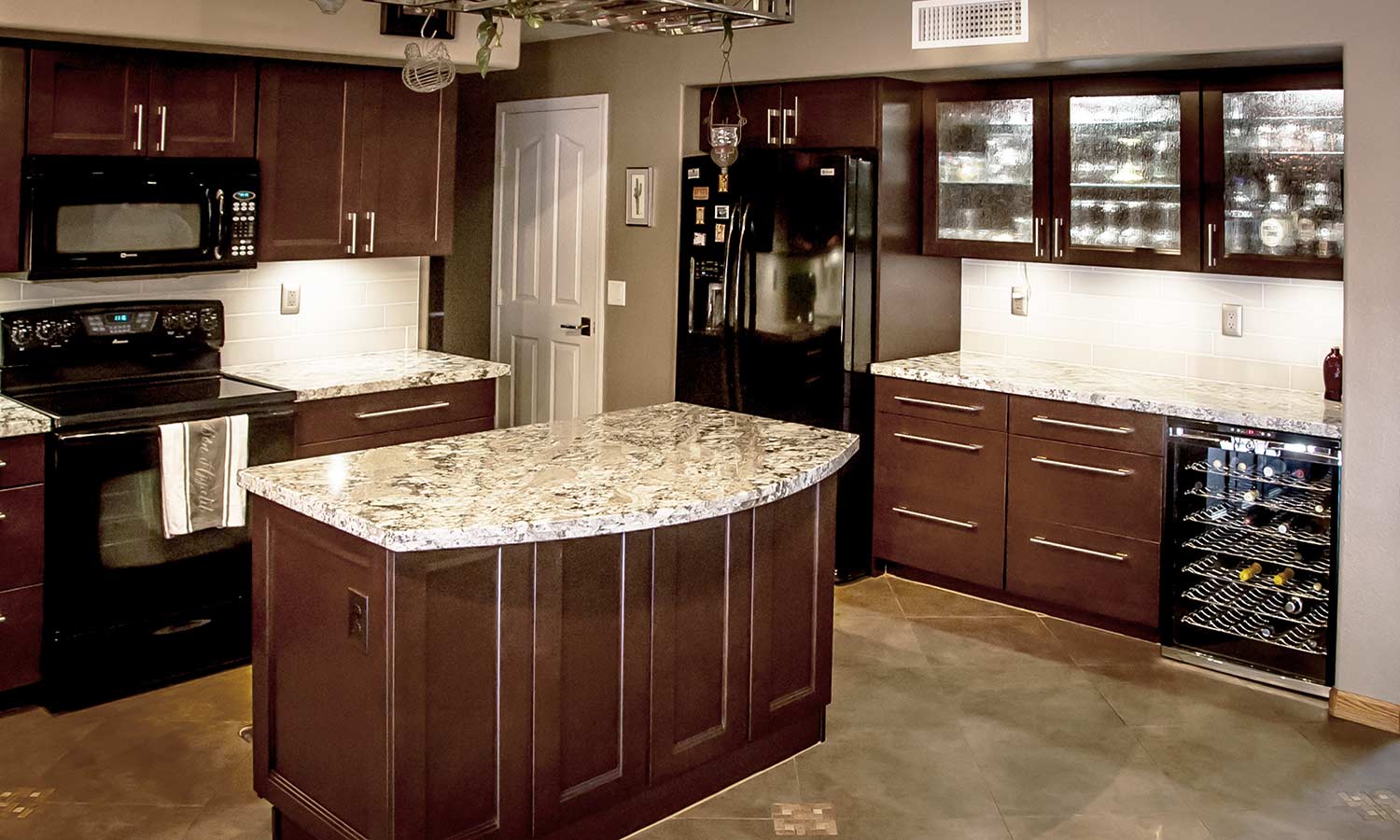 Kitchen Cabinet Remodeling Services - Phoenix, AZ - Urban Customs