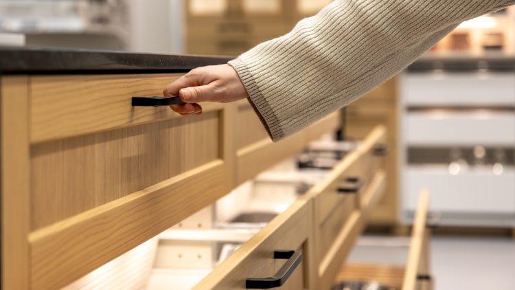 What Is The Labor Cost To Install Kitchen Cabinets